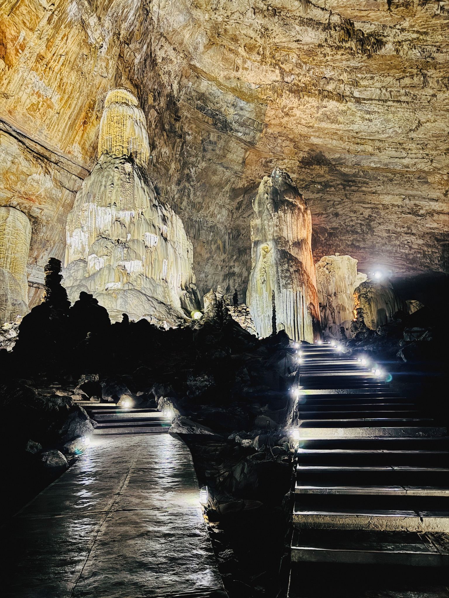 GRUTAS DE CACAHUAMILPA Y TAXCO