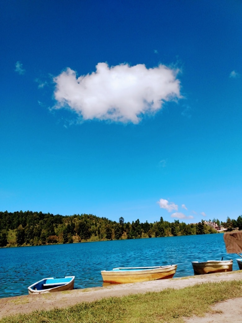 LOS AZUFRES SPA Y LAGUNA LARGA
