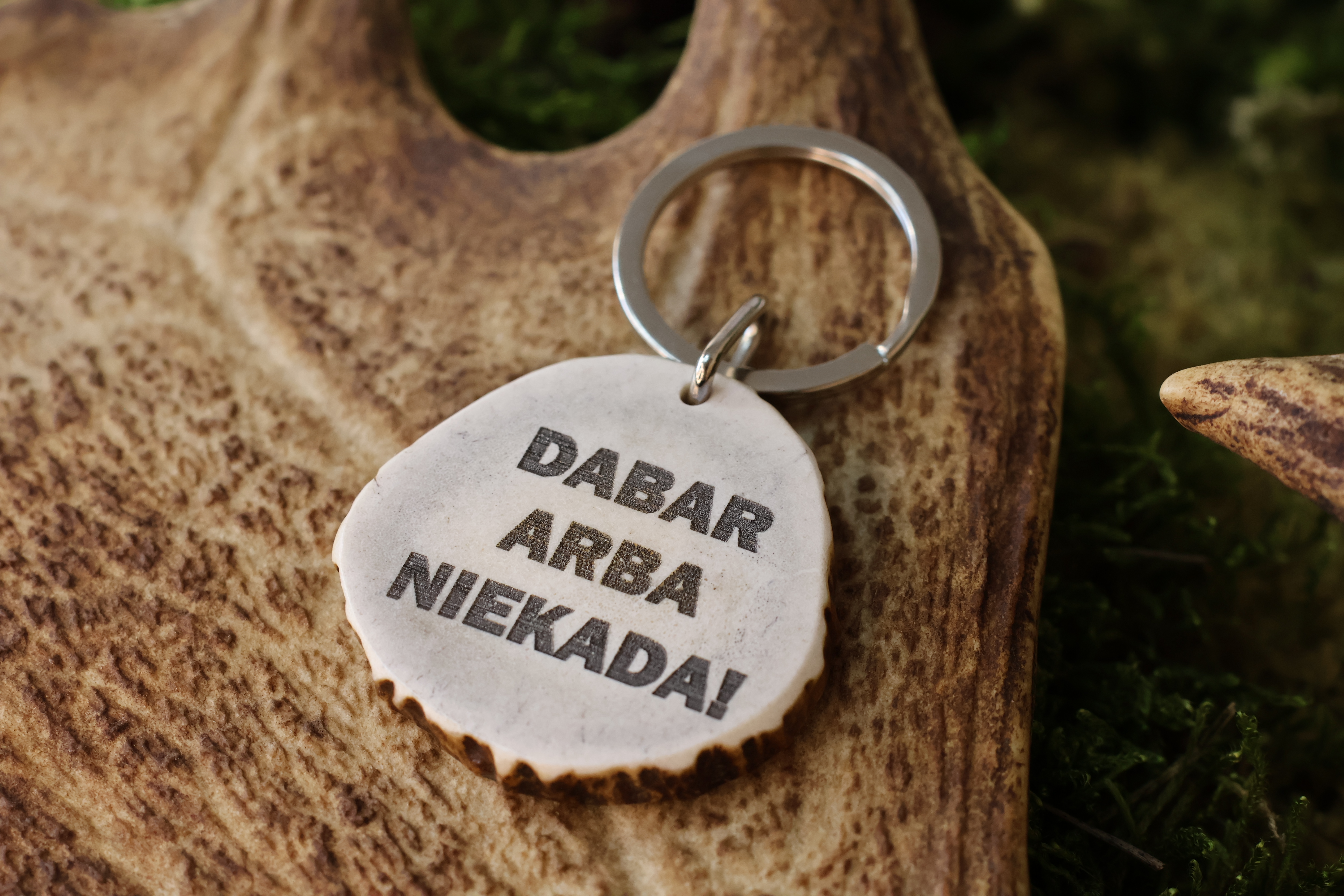 Raktų pakabukas "DABAR ARBA NIEKADA"
