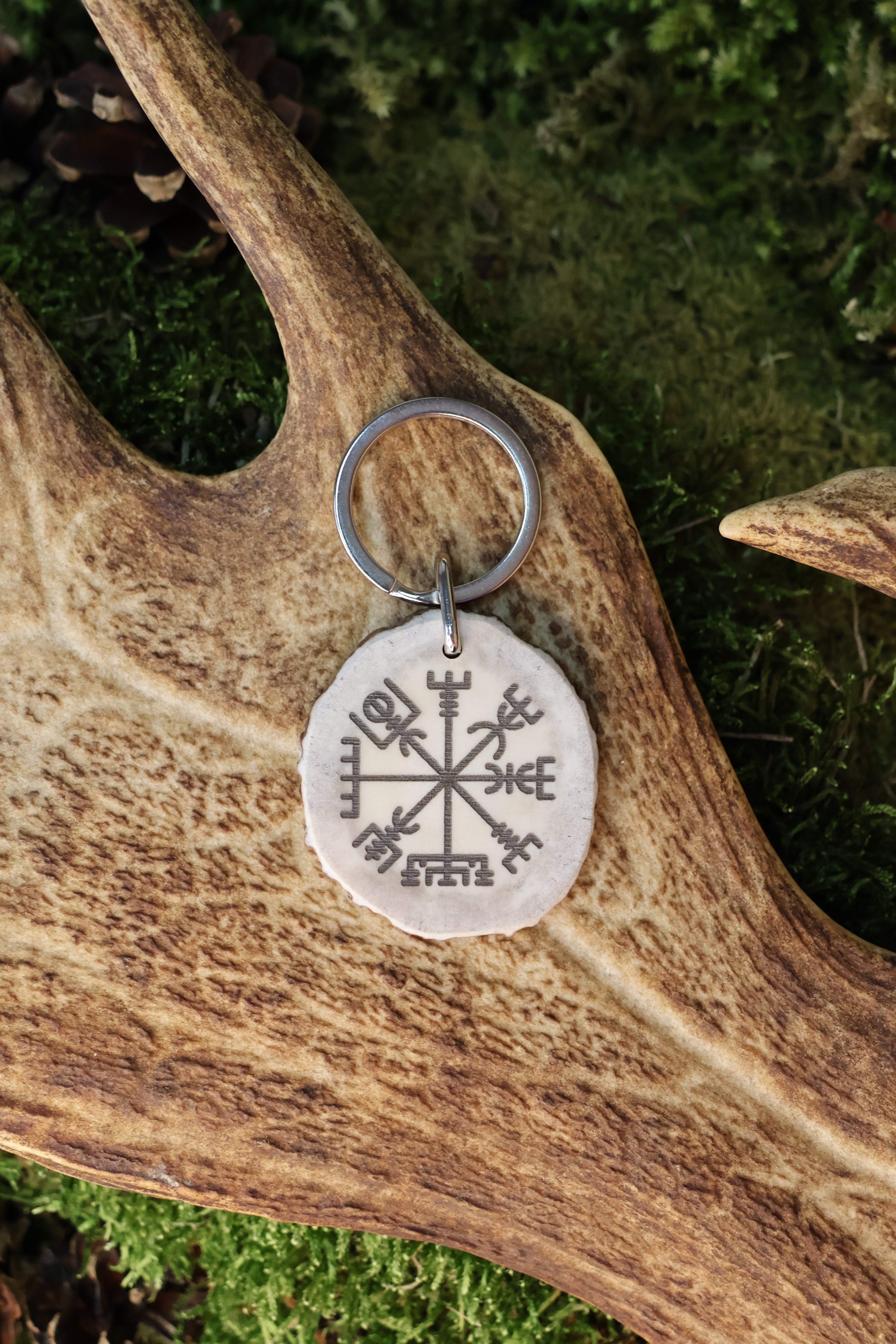 Raktų pakabukas "Vegvísir kompasas"