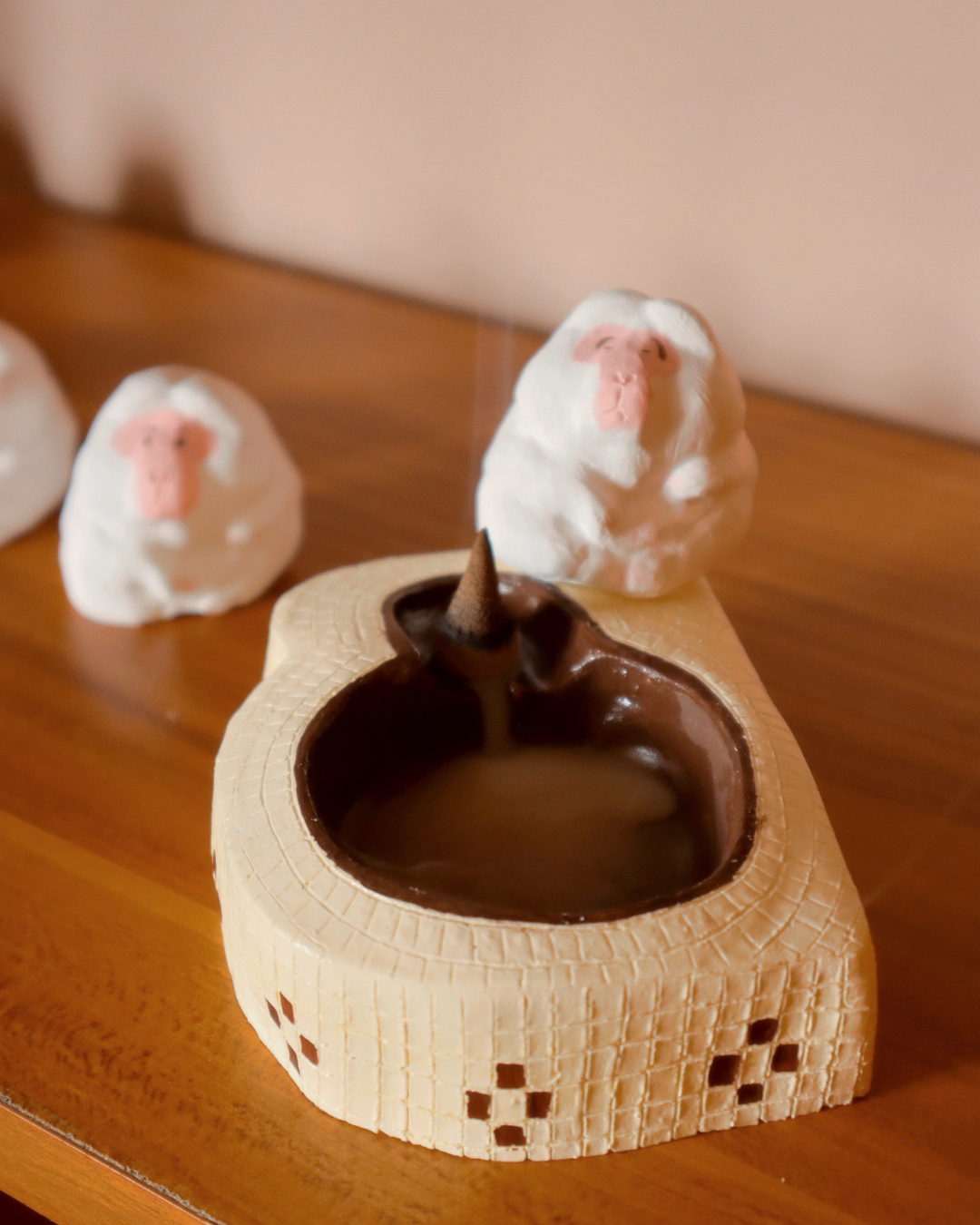 Thần tiên khỉ khỉ tắm bồn cam lồ