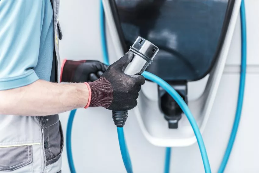 Instalação de Carregador de Veículo Elétrico até 20 metros.