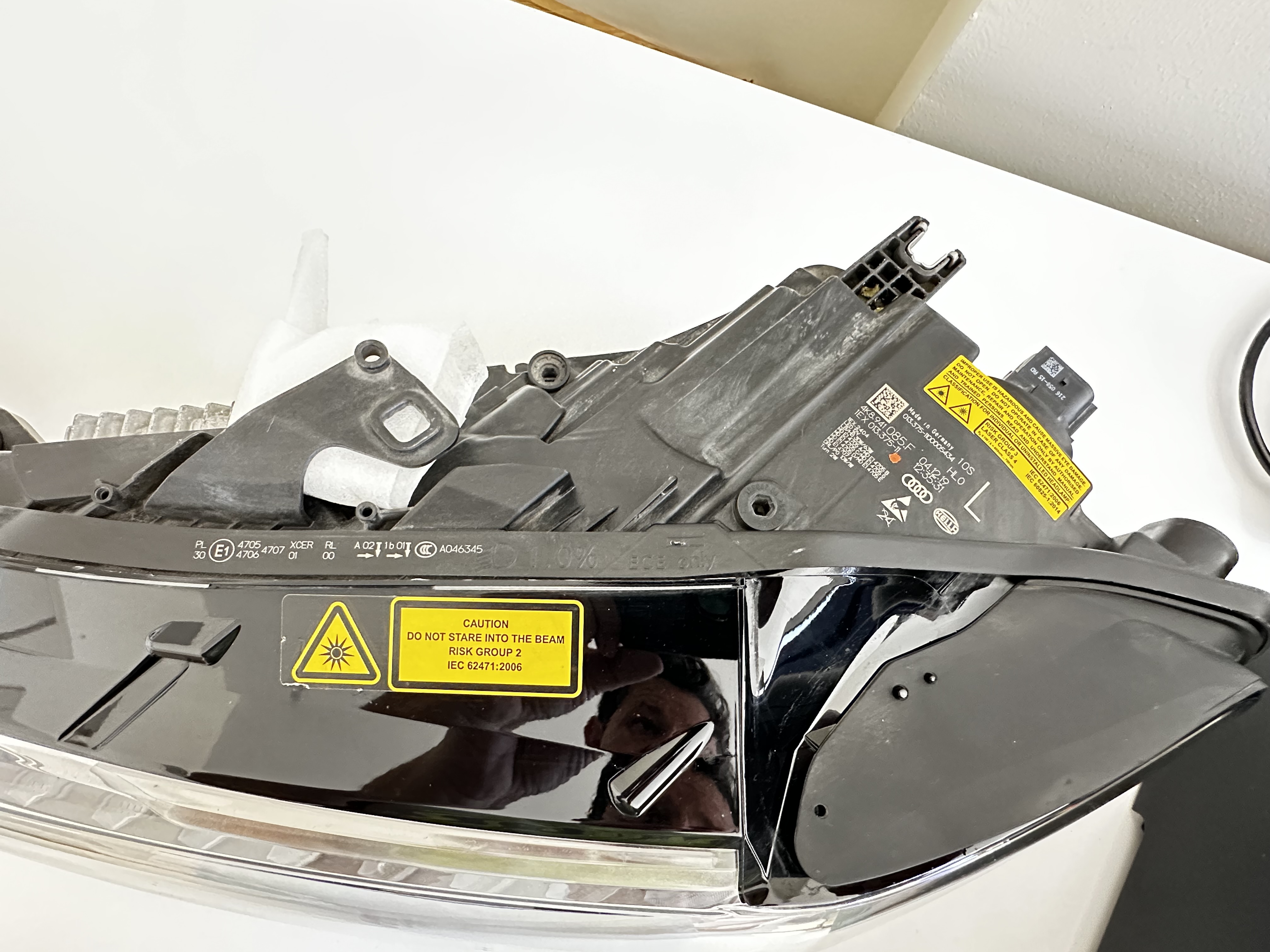 Farol Esquerdo Matrix Laser-LED Audi A7 / S7 / RS7 (4KA)