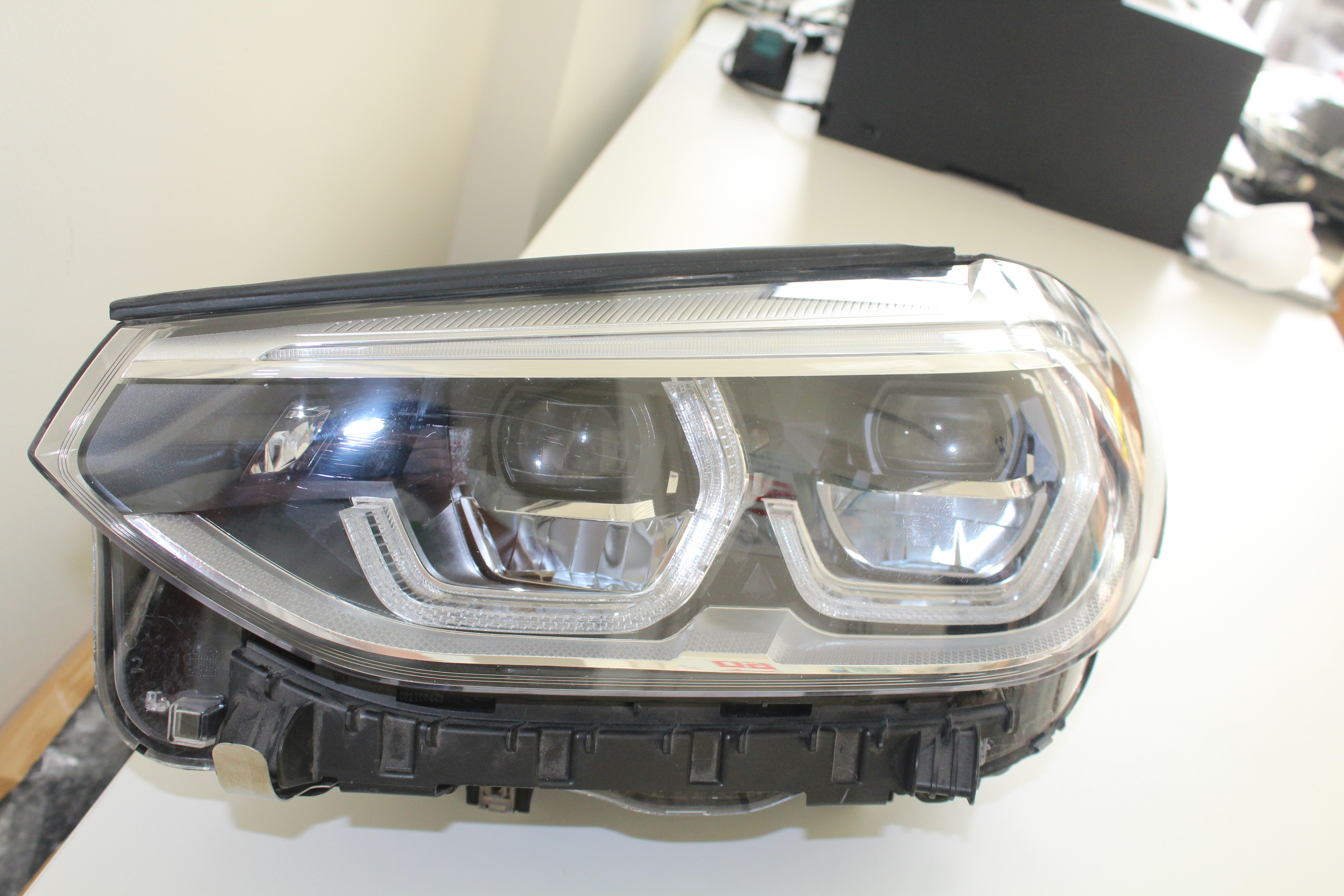 Farol Esquerdo Full LED BMW X3 (G01) / X4 (G02) (2017–2021)