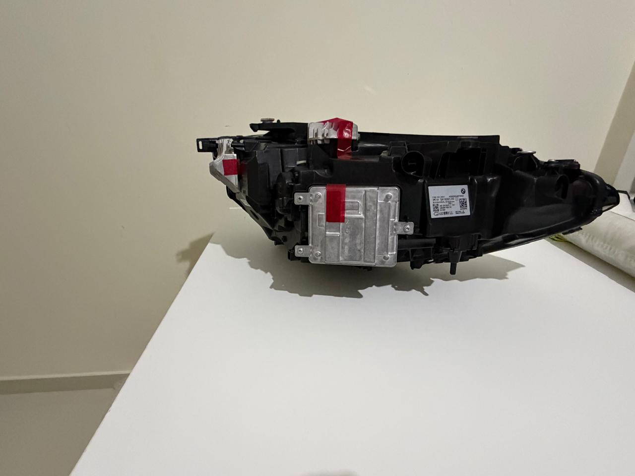 Farol Dianteiro Esquerdo LED / AFS BMW Série 4 Coupé (G22) / Cabrio (G23) (2020–2025)