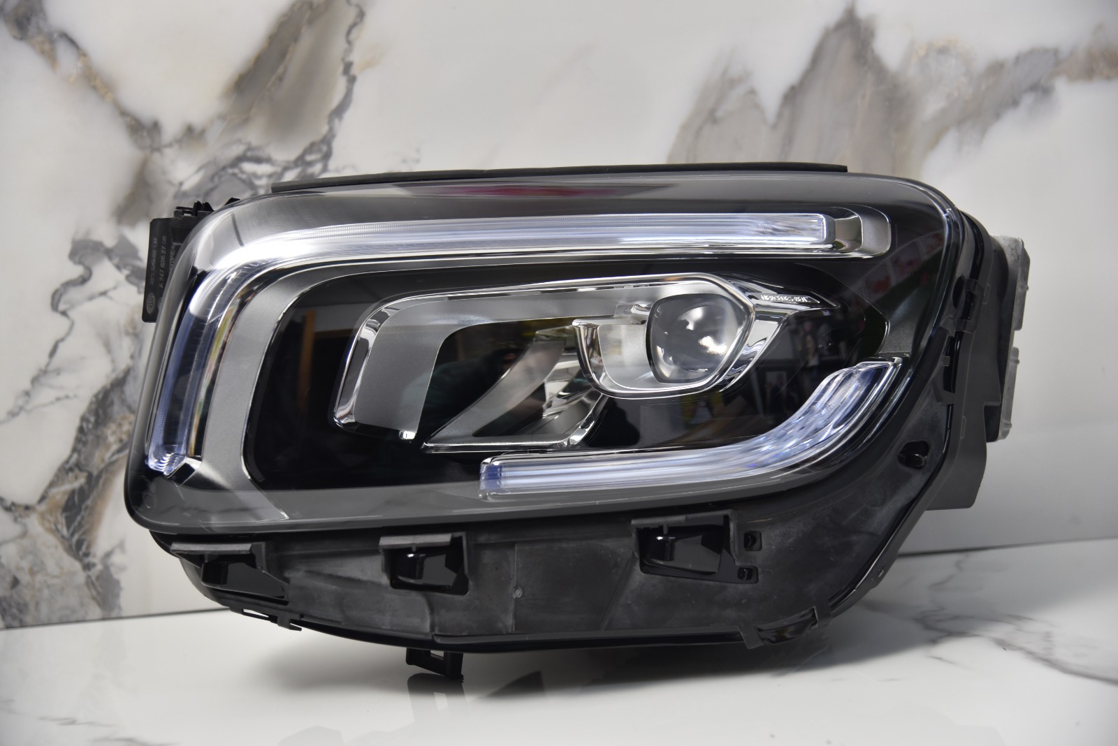 Farol Esquerdo LED / AFS Mercedes-Benz GLB (X247) (2019–2025)