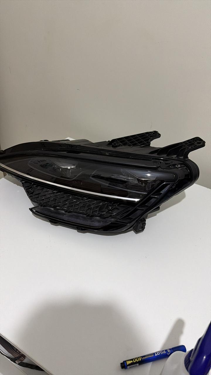 Farol Dianteiro Esquerdo LED / AFS BYD SEAL (2022–2025)