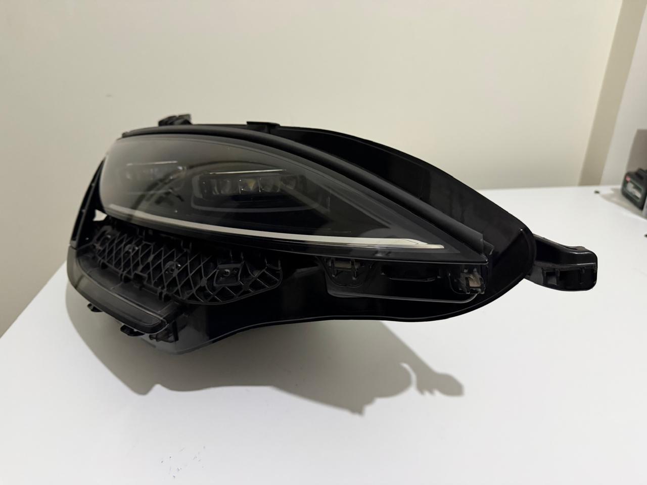 Farol Dianteiro Direito LED / AFS BYD SEAL (2022–2025)