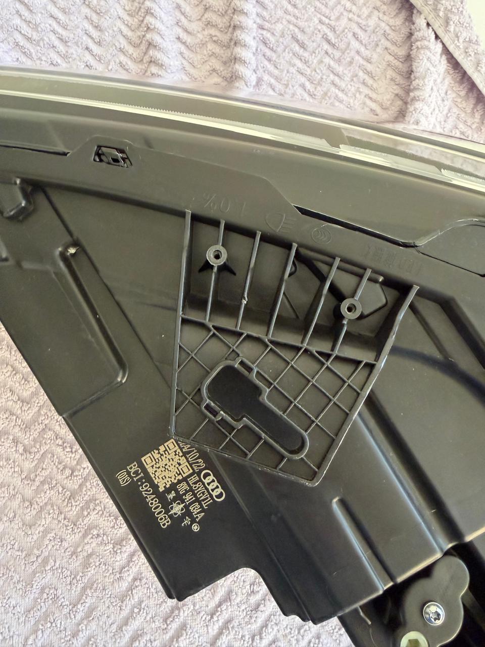 Farol Dianteiro Direito LED Audi A3