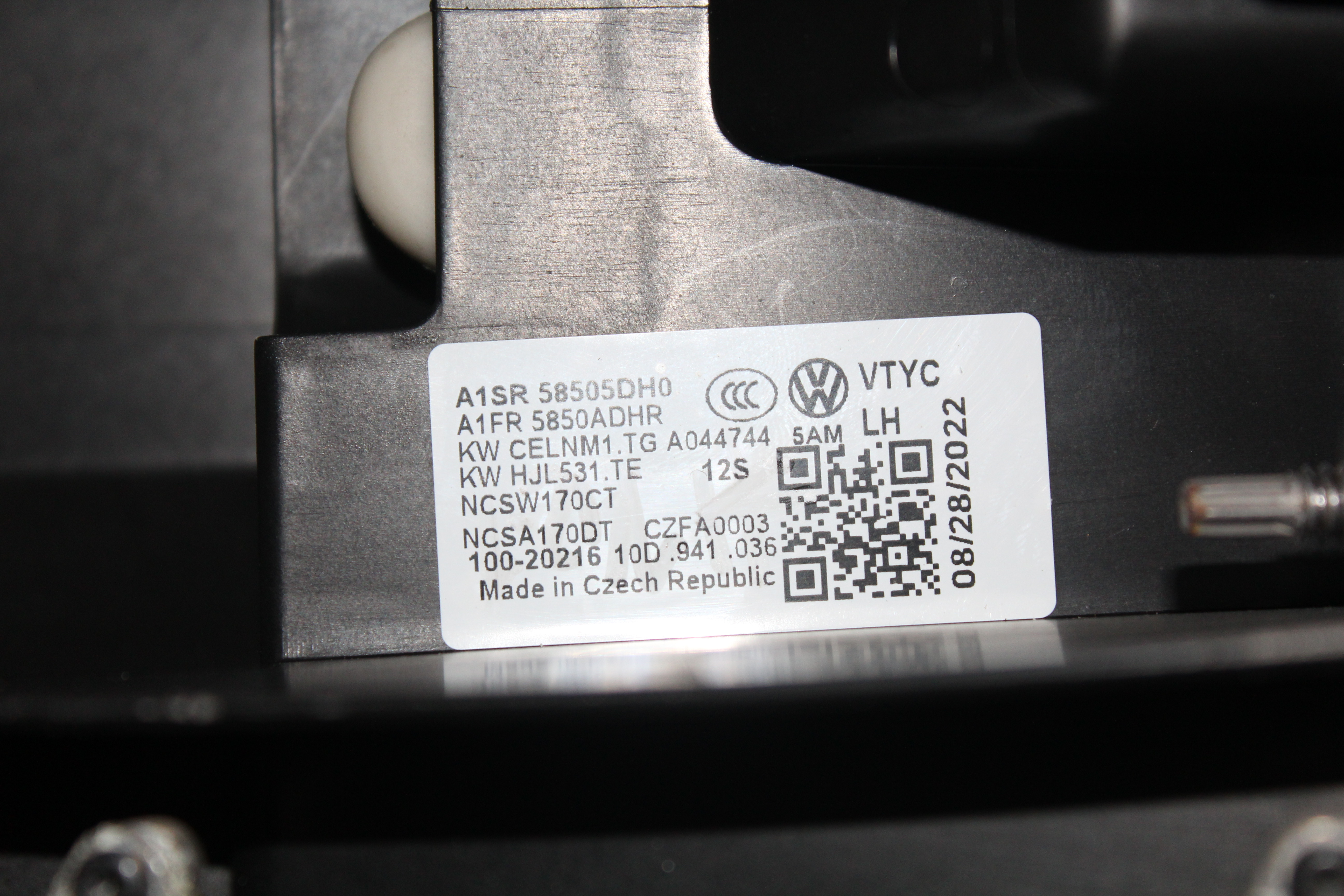 Farol Dianteiro Direito Full LED Volkswagen ID.4 (E11) (2021–2023)