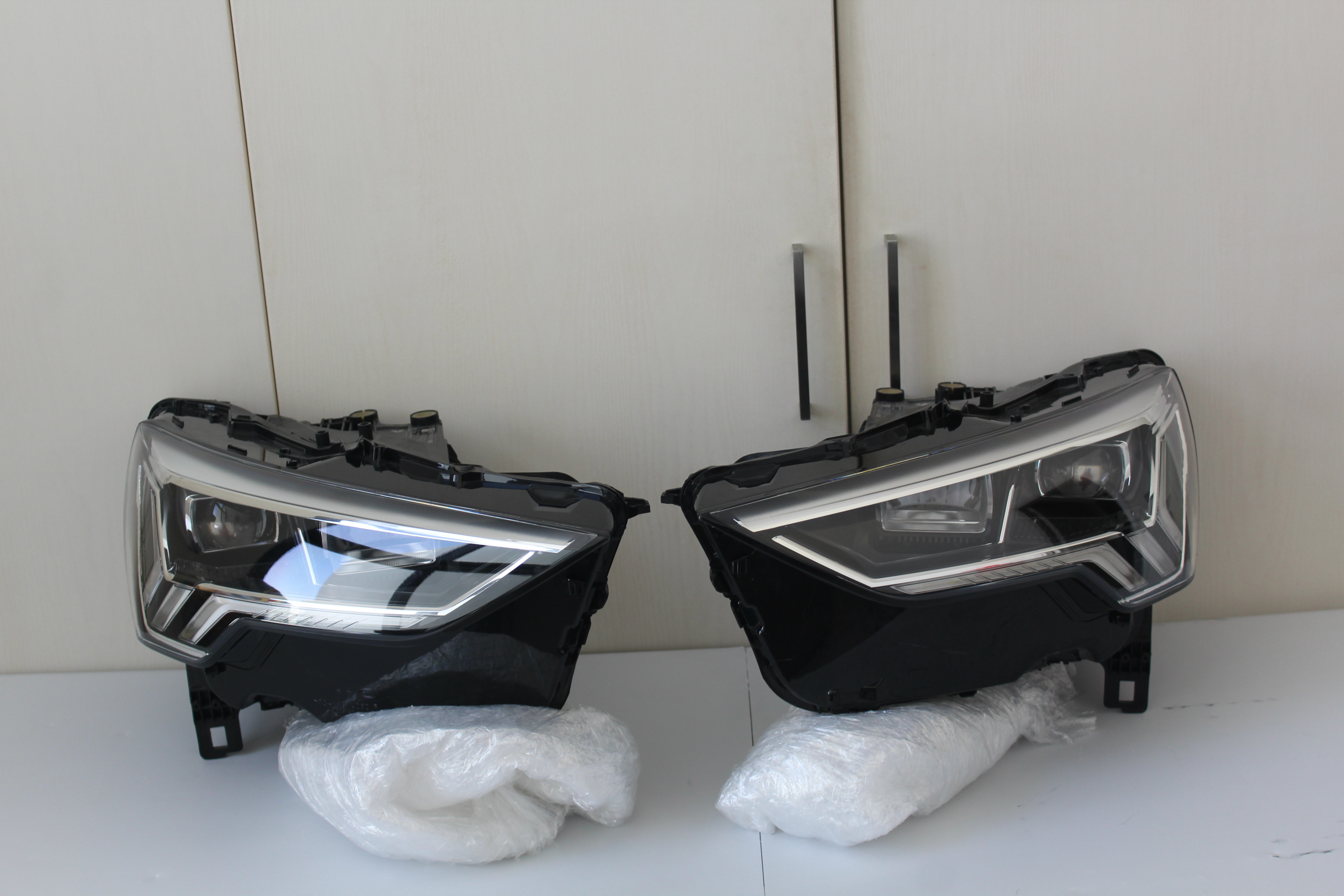 Faróis Dianteiros Full LED Audi RS Q3 (F3)