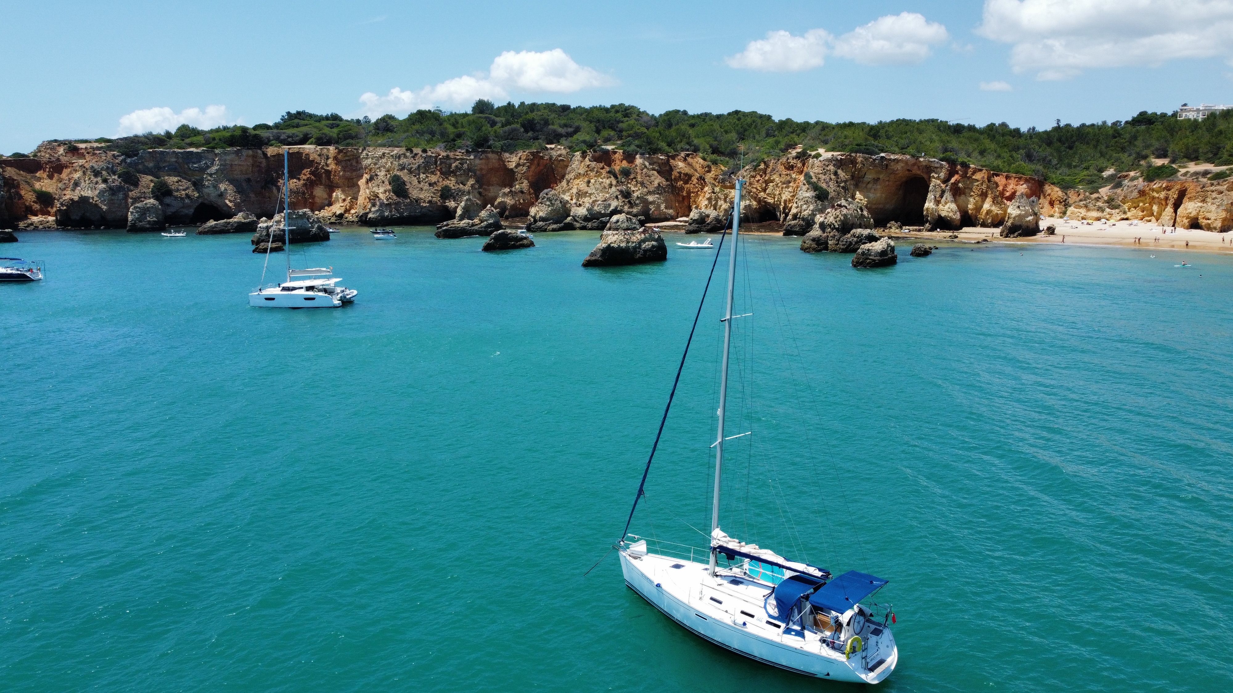 Week Charter Machimbombo, Dufour 385