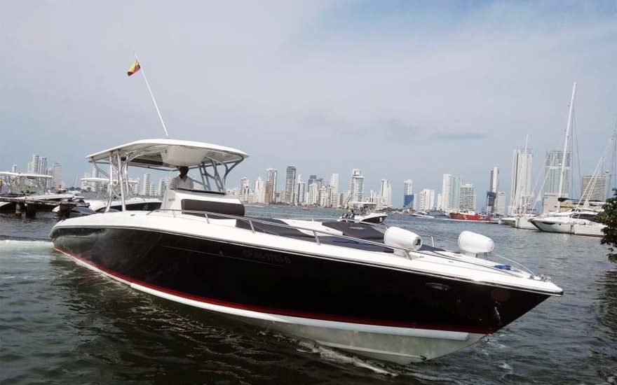 Rosario islands tour in prived boat
