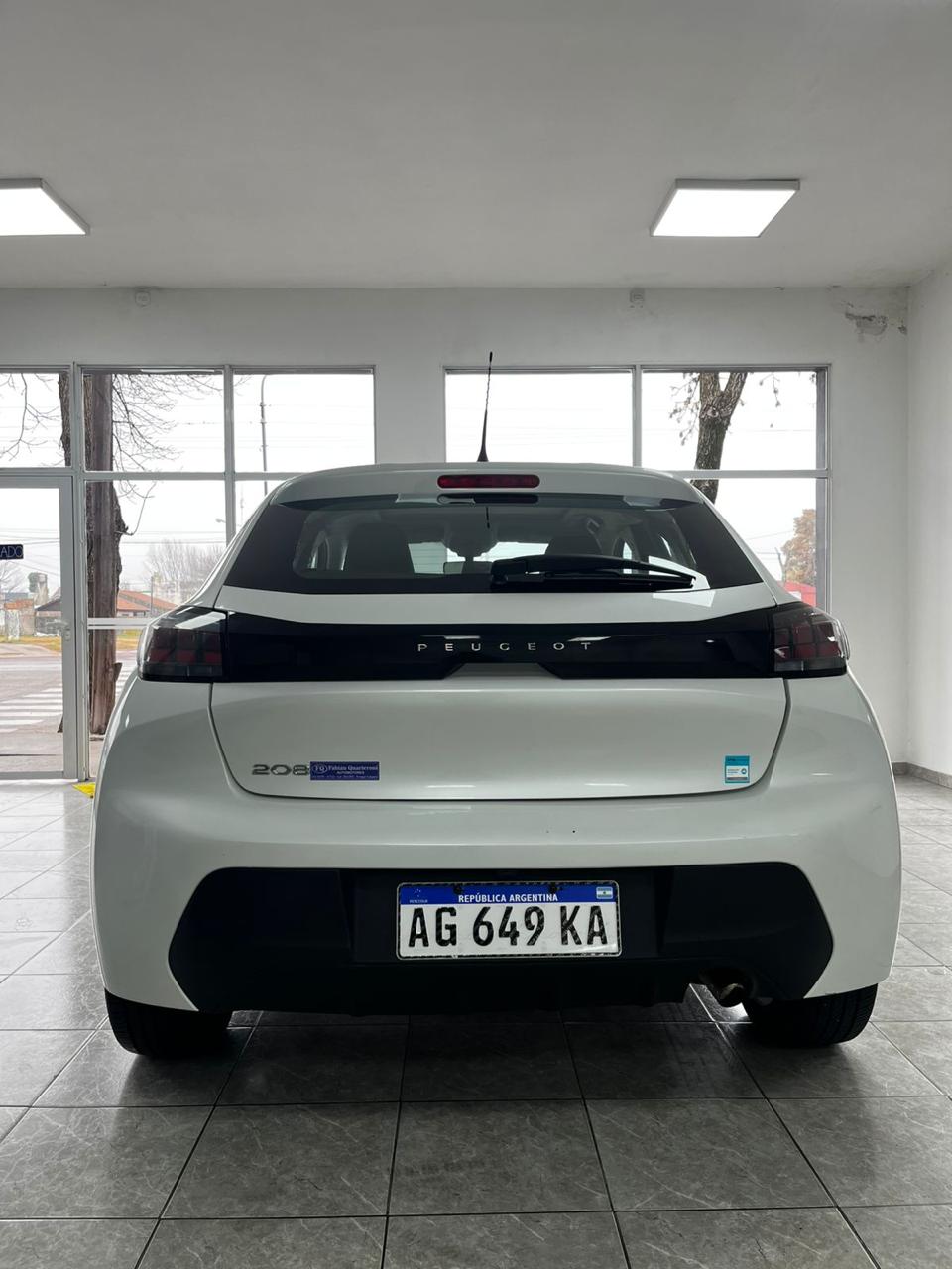 PEUGEOT 208 ACTIVE PACK AT - 2024 (VENDIDO)