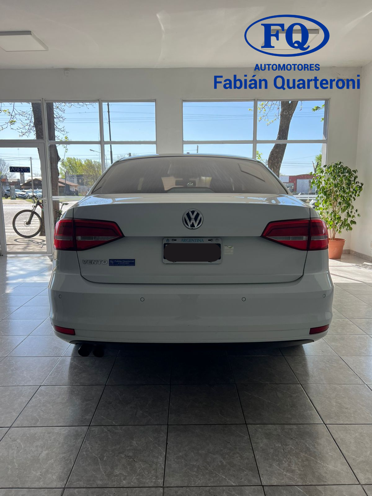 Volkswagen Vento Luxury Tiptronic 2015