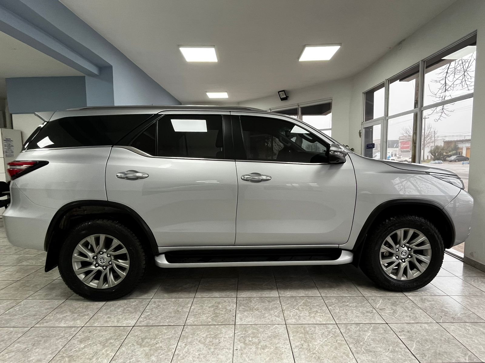 TOYOTA SW4 SRX 2.8 TDI 4X4 AUTOMATICA - 2023