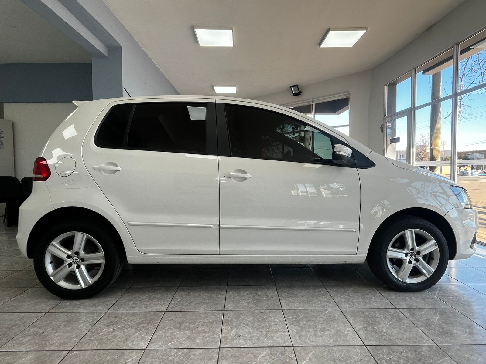 VOLKSWAGEN FOX 1.6 MSI - 2015
