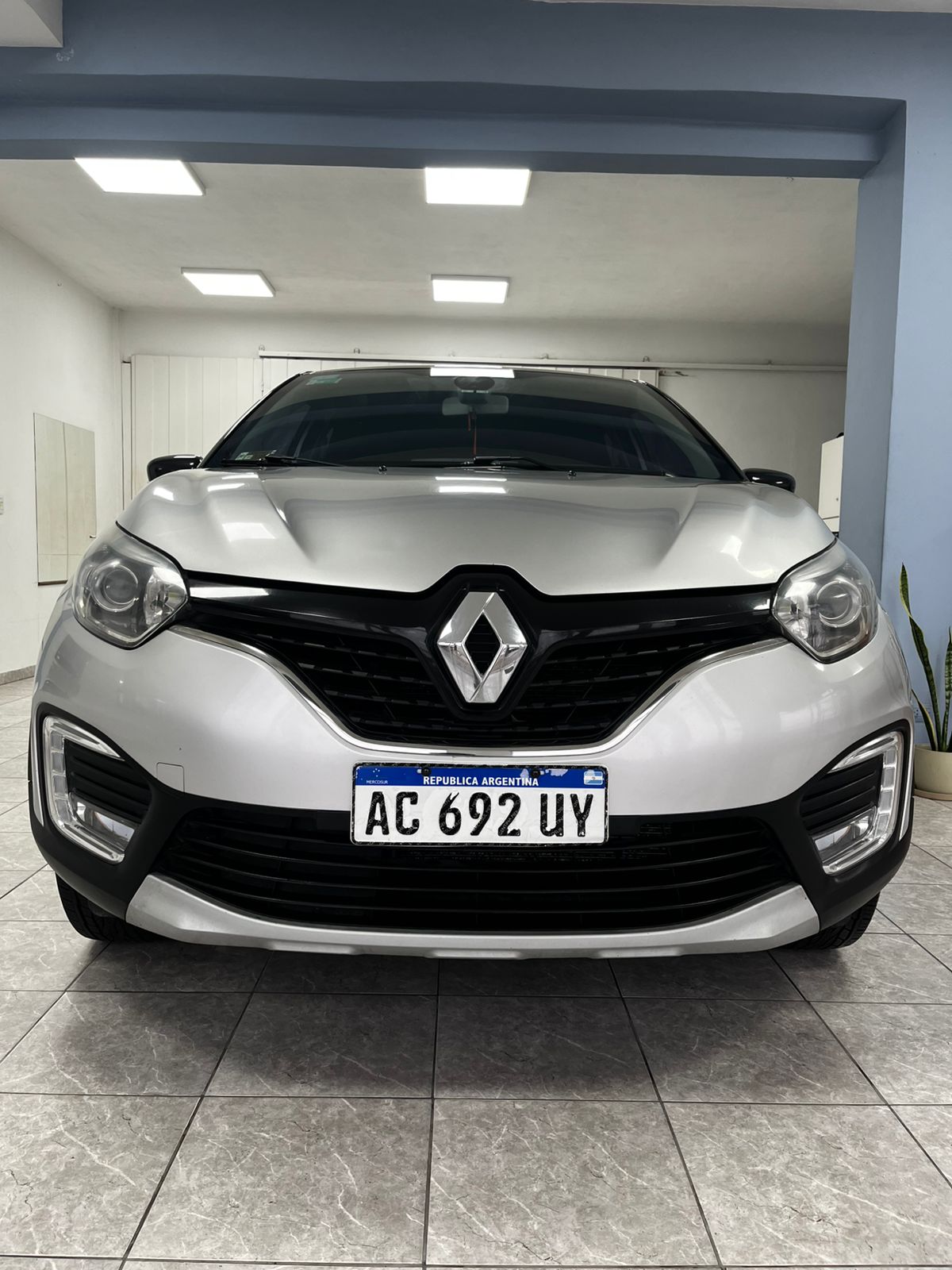 RENAULT CAPTUR INTENS 1.6 CVT - 2018