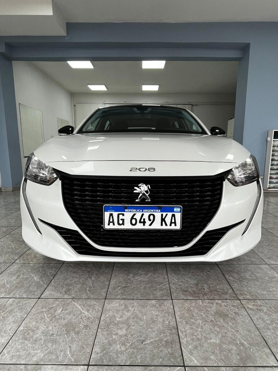 PEUGEOT 208 ACTIVE PACK AT - 2024 (VENDIDO)