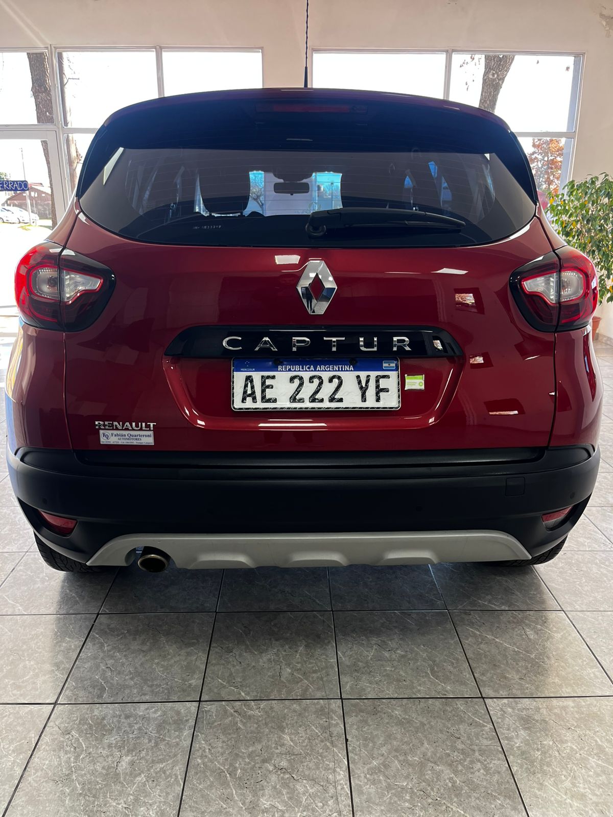 RENAULT CAPTUR ZEN 2.0 - 2020 (VENDIDA)