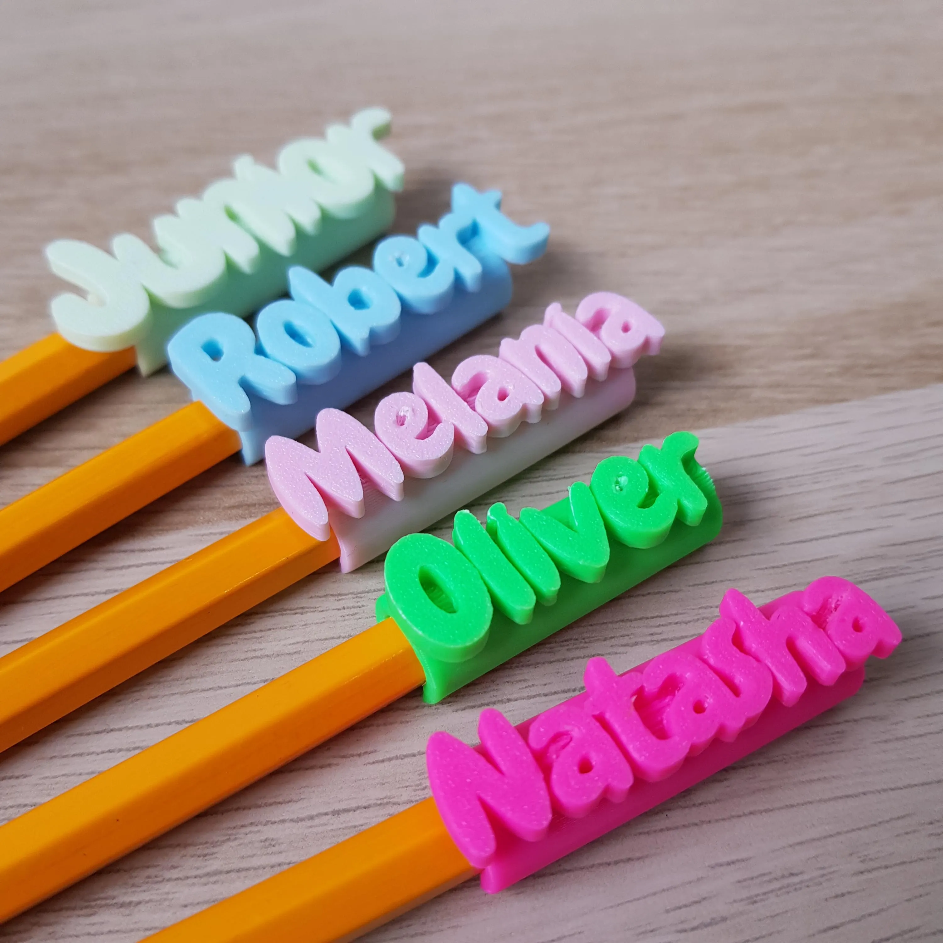 Topper de lápis impresso em 3D com nome personalizado