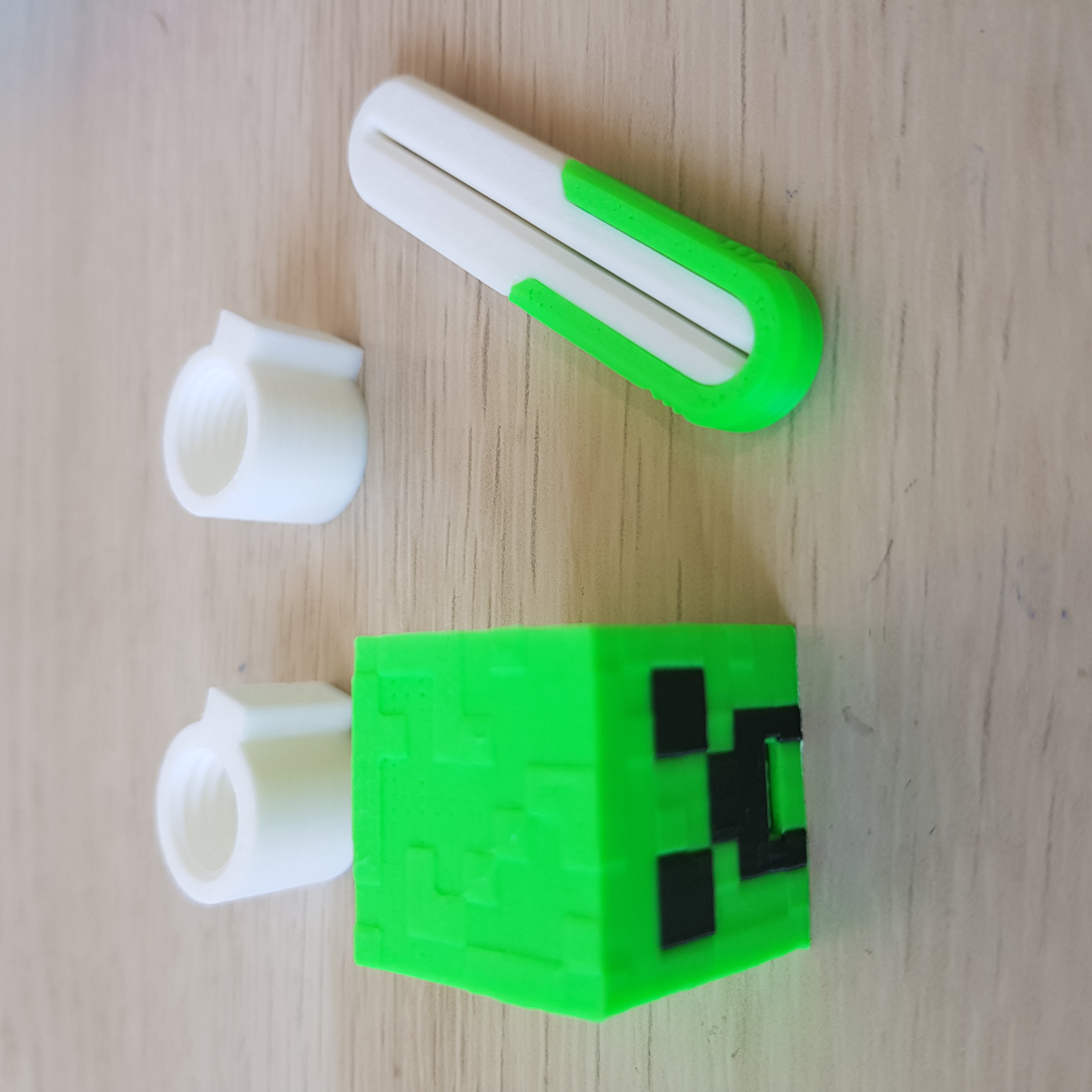 Topo de pasta de dentes exclusiva Creeper Minecraft