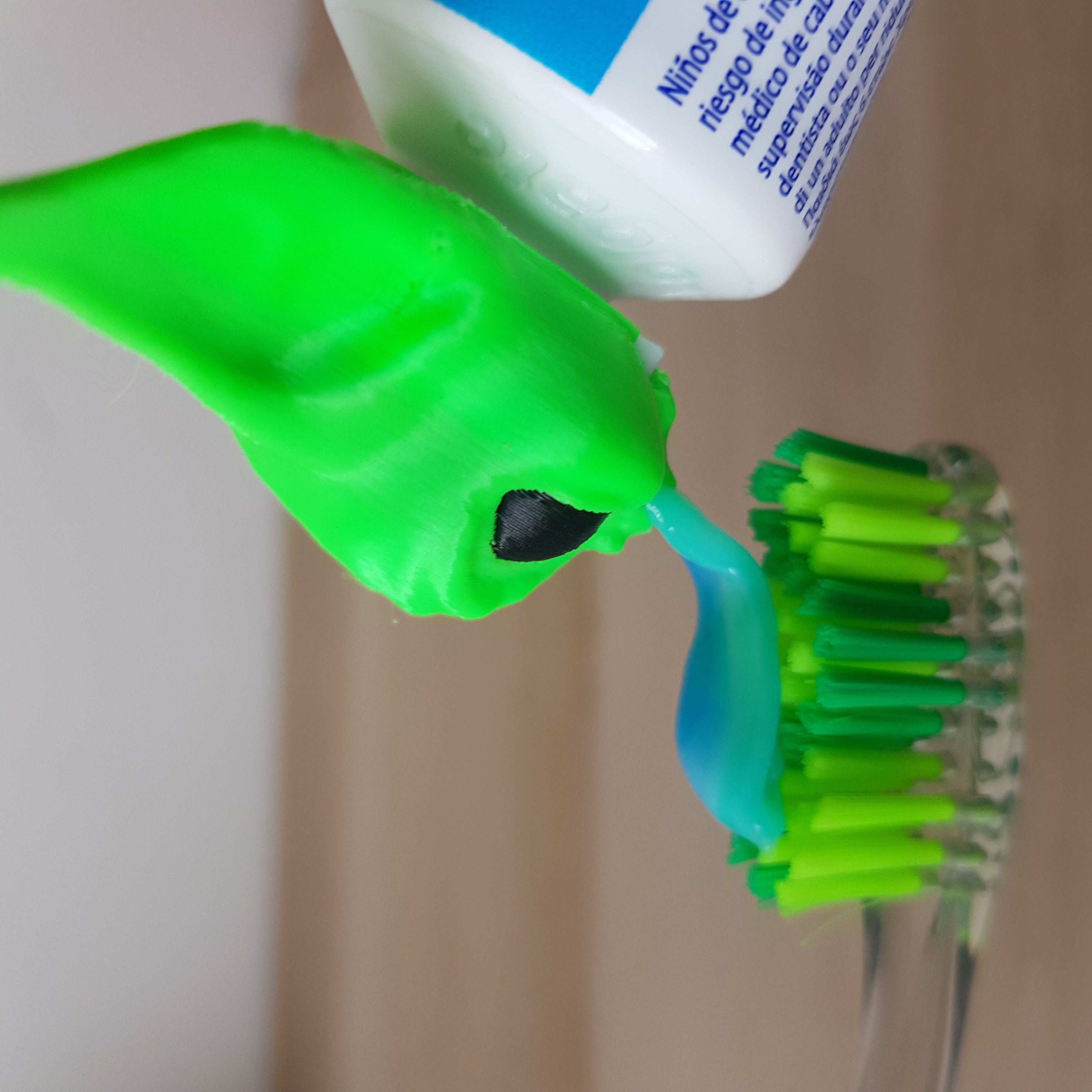 Topo de pasta de dentes Yoda