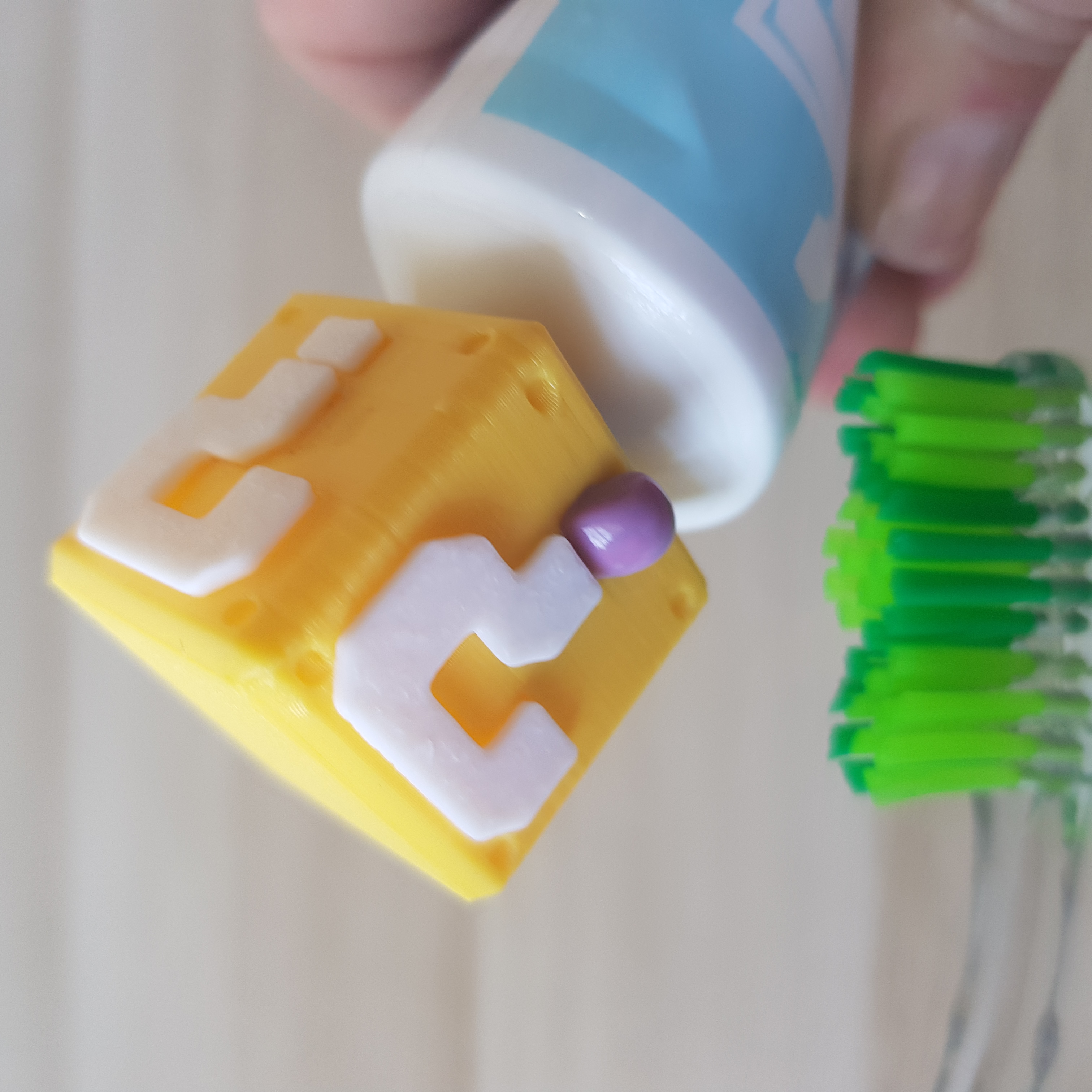 Topo de pasta de dentes Question Box Super Mario Bros