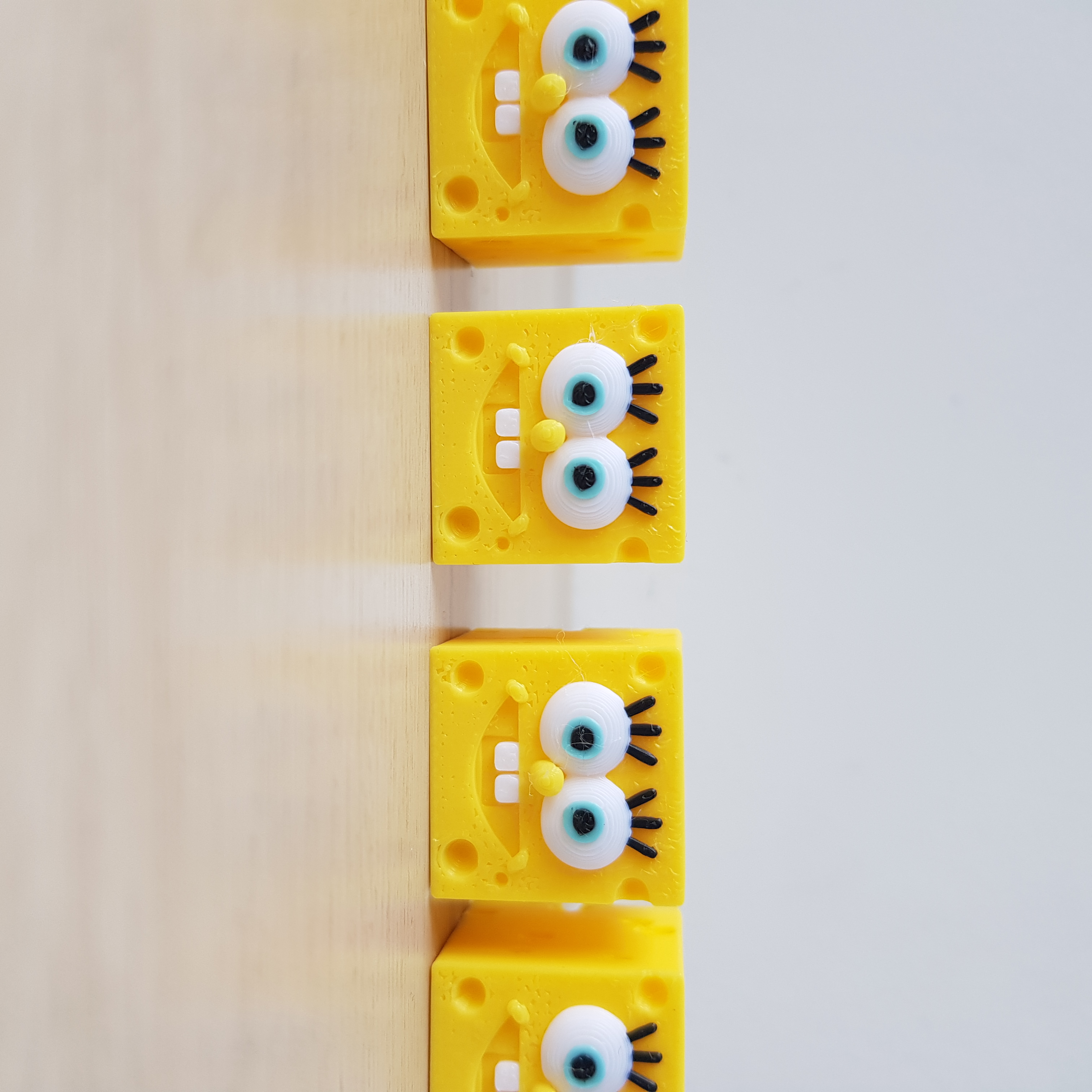 Topo de Lápis e Caneta do Bob Esponja