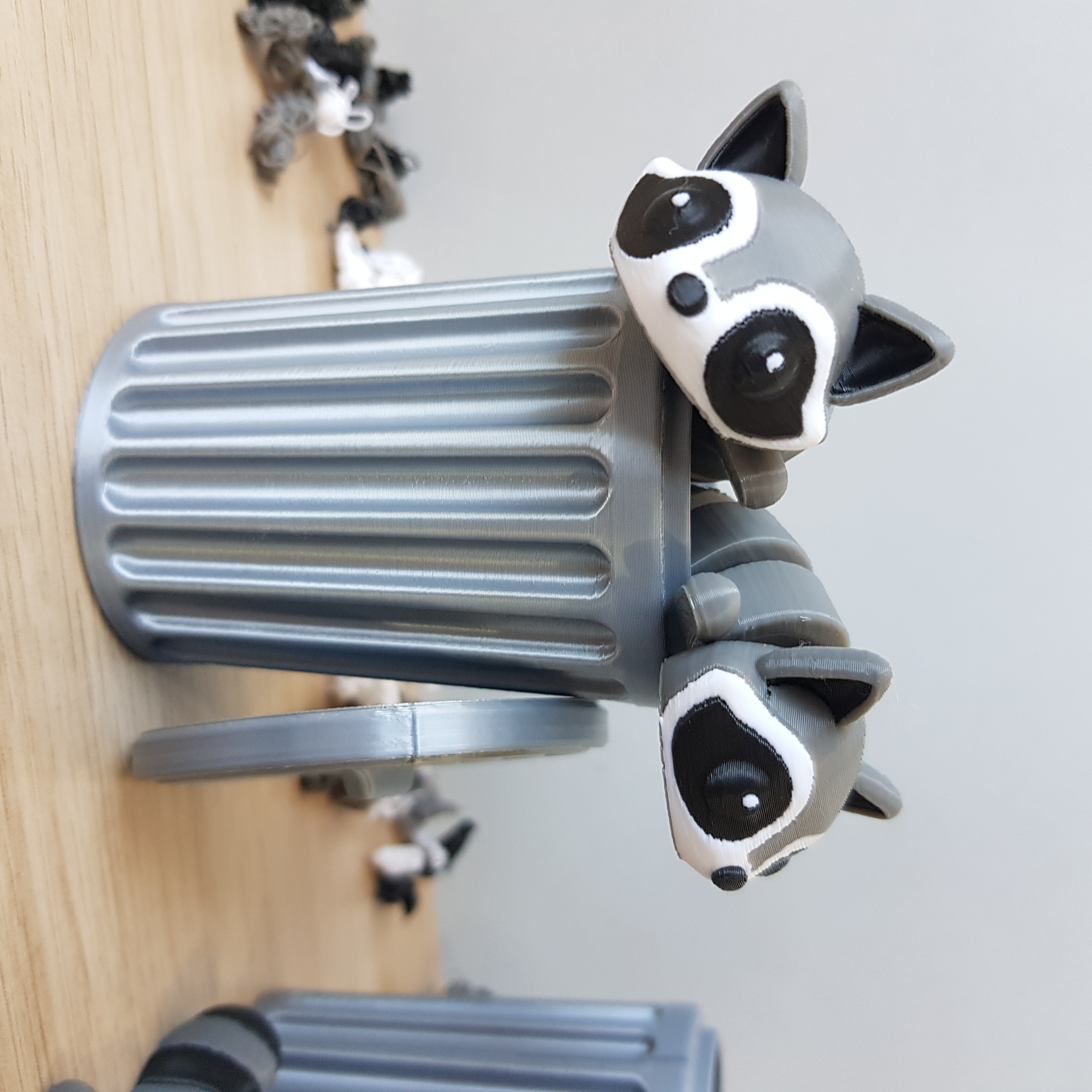 Guaxinim de lixo articulado