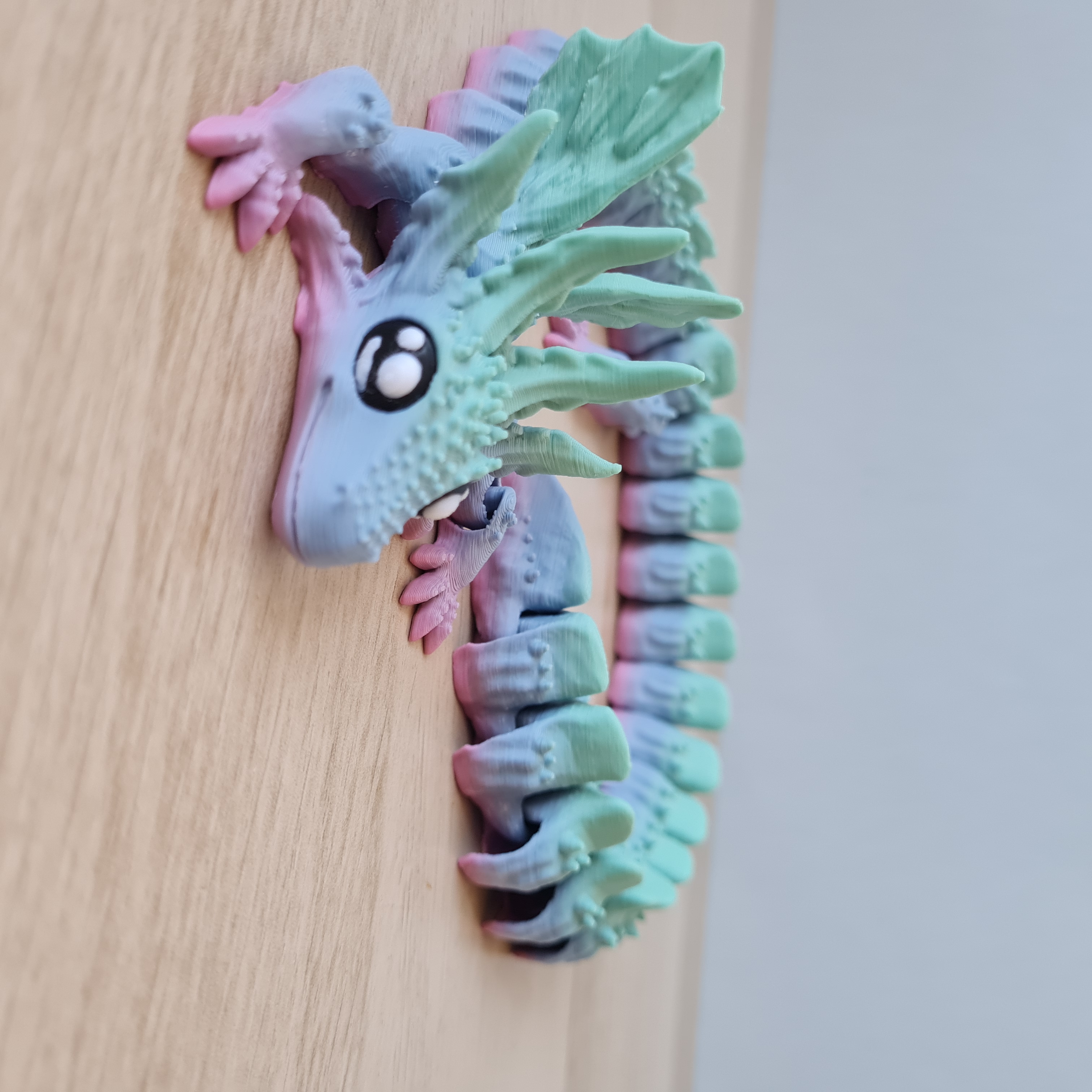  Dragão Articulado Arco-Íris Inspirado em Axolotl 