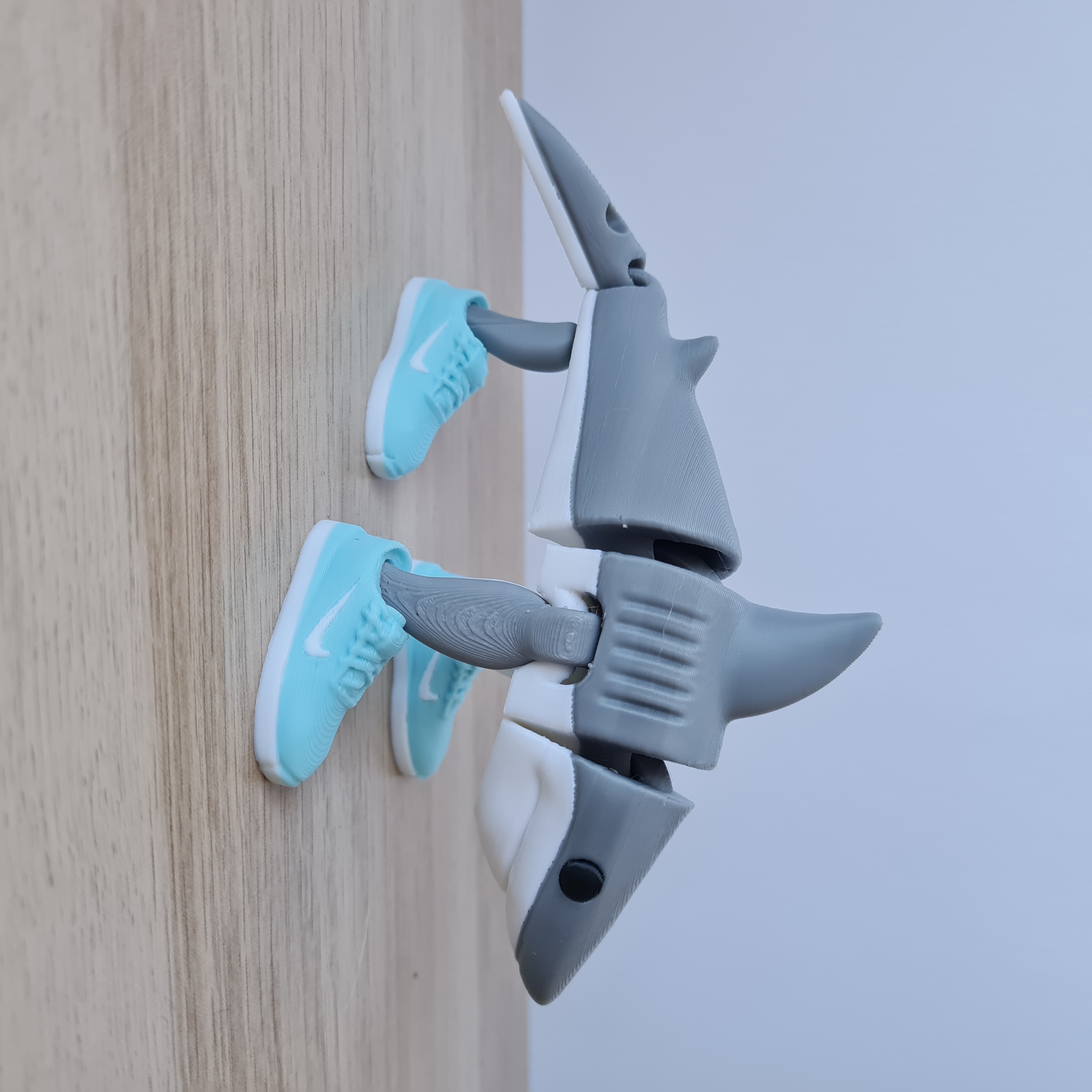 Tubarão Articulado Tralalero Tralala com Sapatos