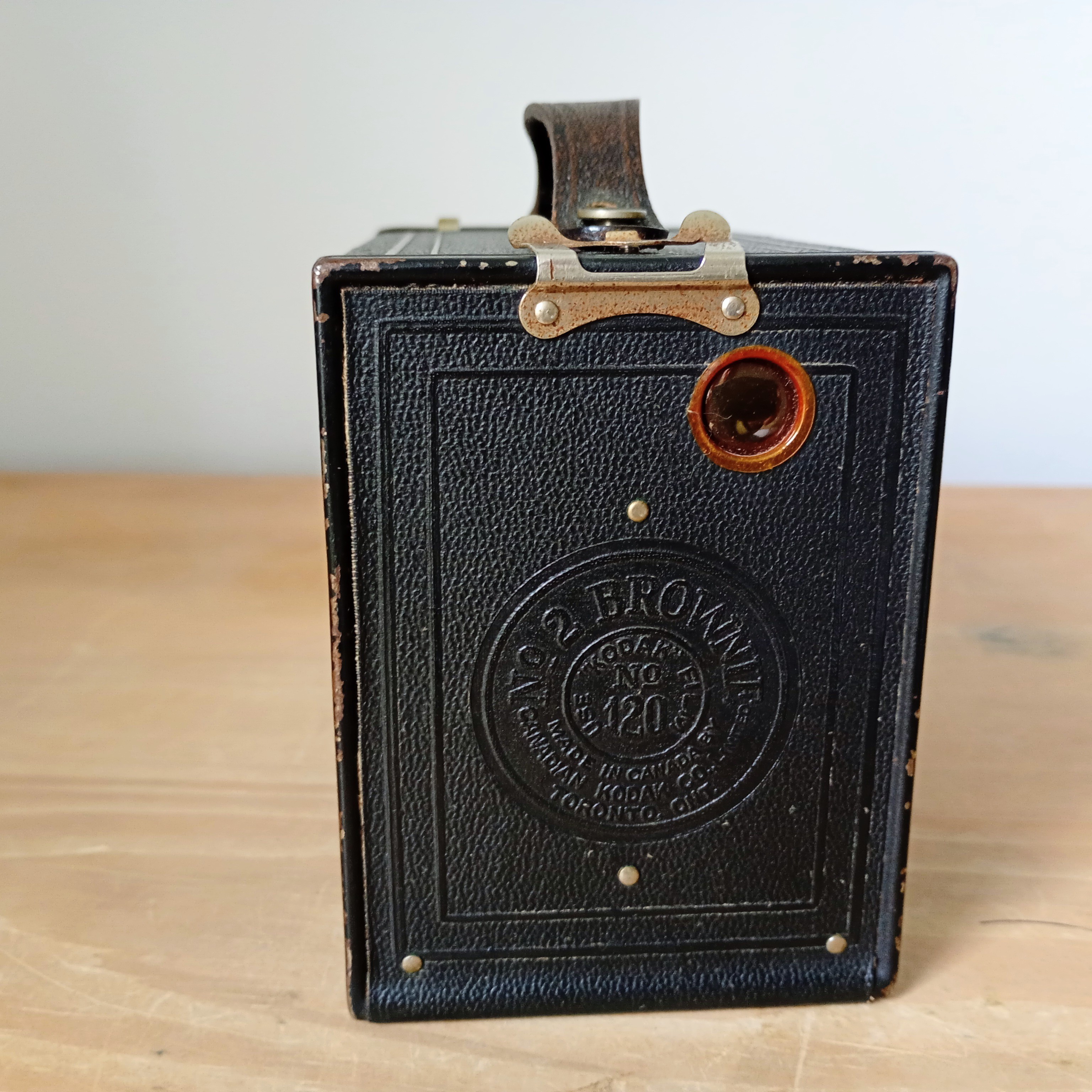 Kodak No.2 F Model Box Brownie Vintage Camera