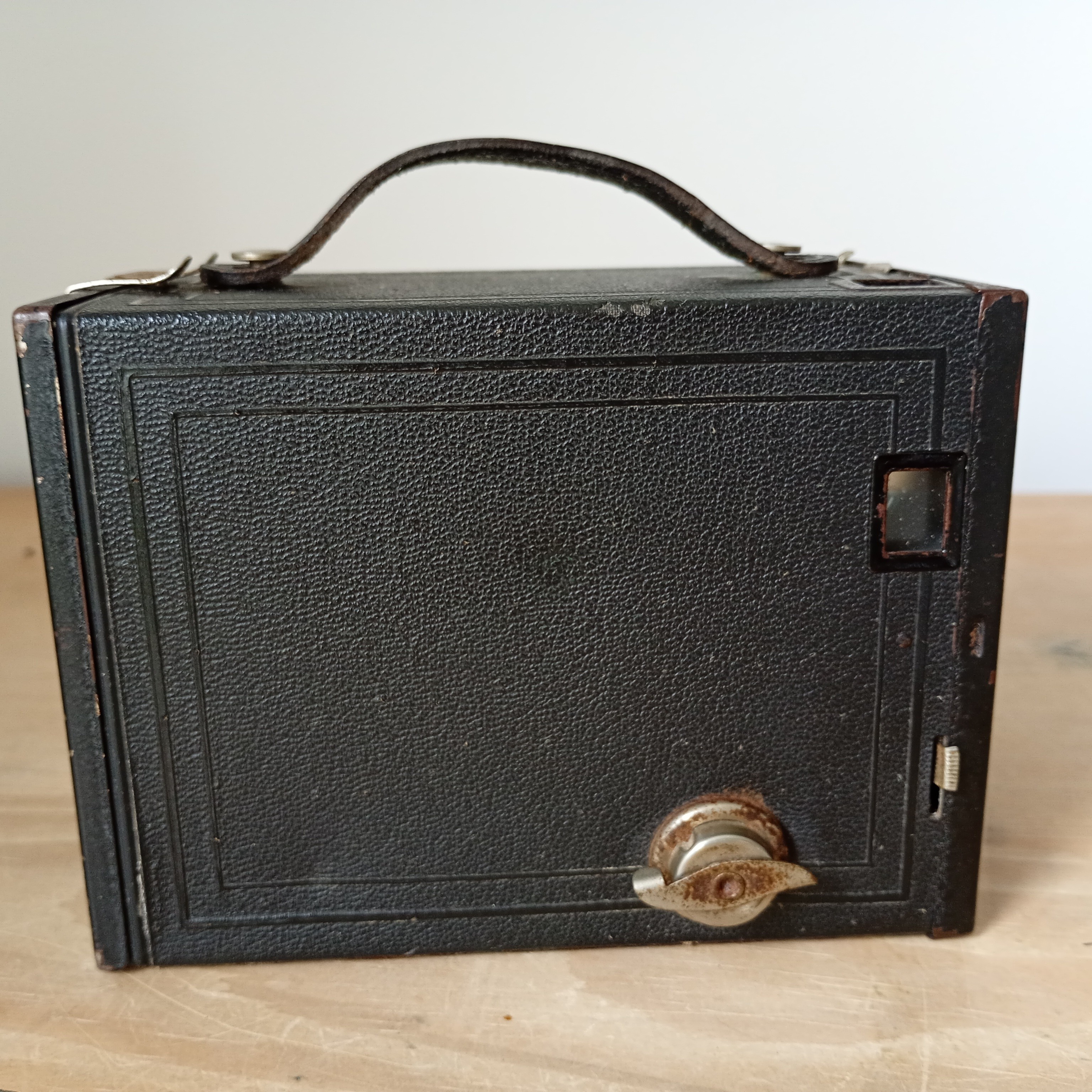Kodak No.2 F Model Box Brownie Vintage Camera