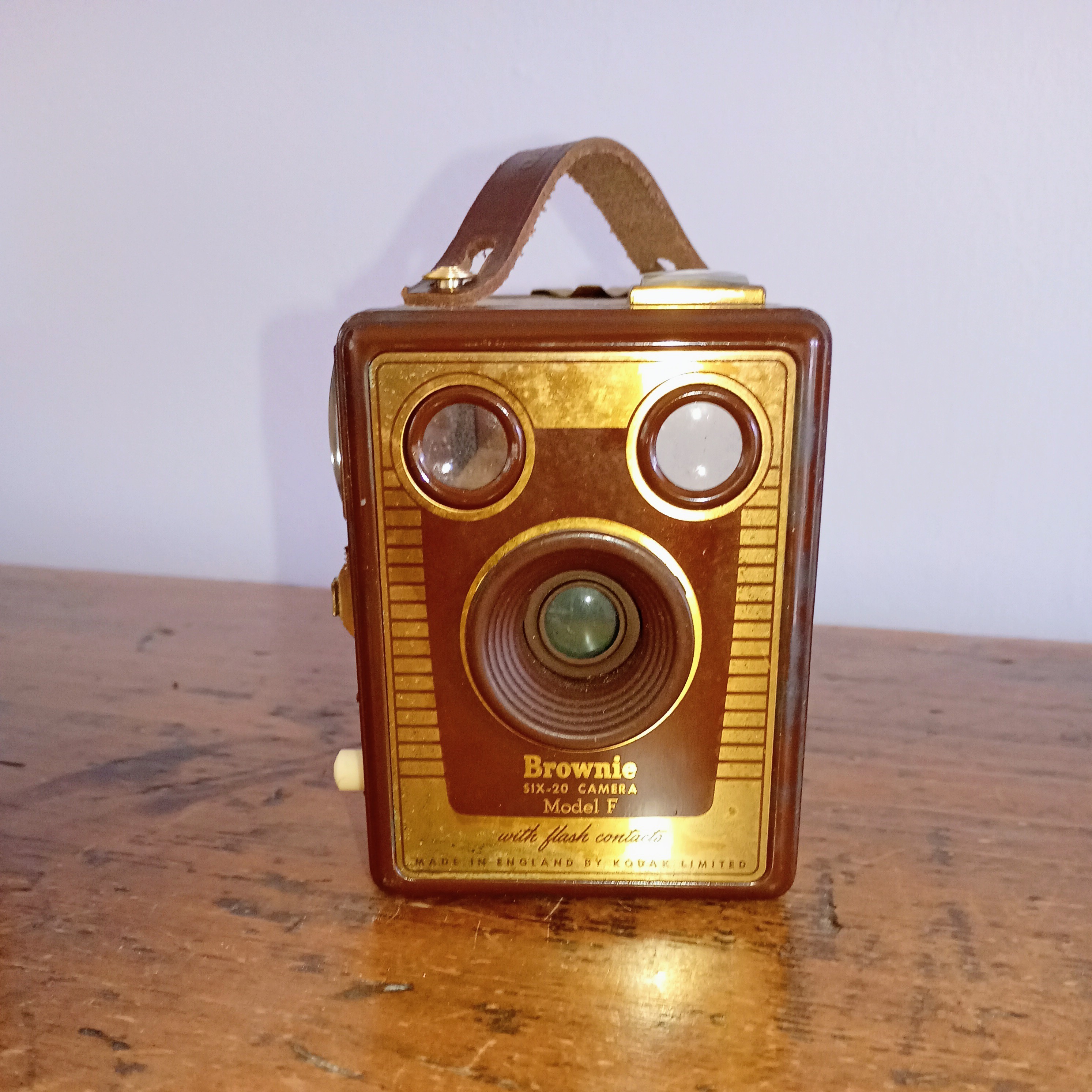Vintage Kodak Brownie Six-20 Camera