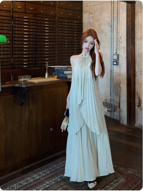 Robe longue blanche élégante