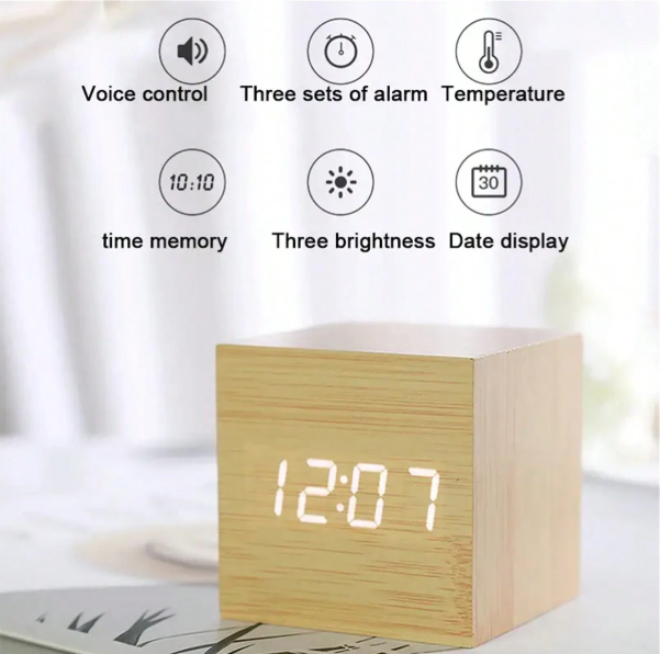 Horloge cube LED
