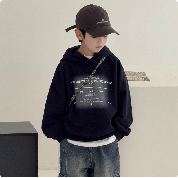 Sweat à capuche noir pour enfant
