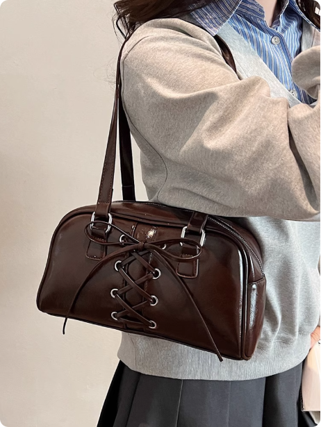 Sac à main en cuir brun