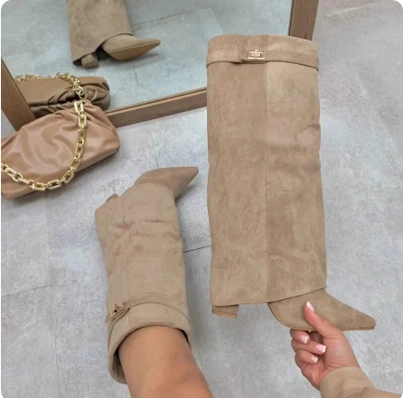 Bottes hautes en suédine beige