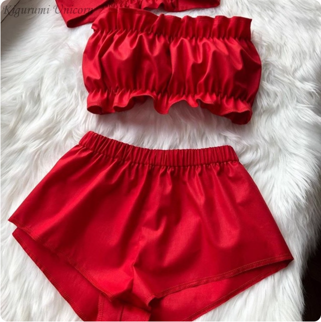 Pyjama deux pièces en satin rouge