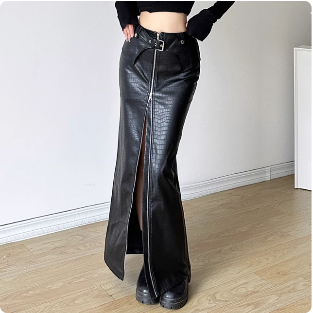 Jupe longue en similicuir noir