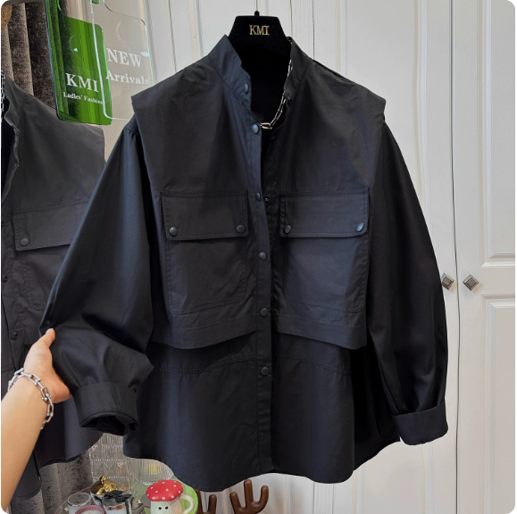 Veste courte noire à poches