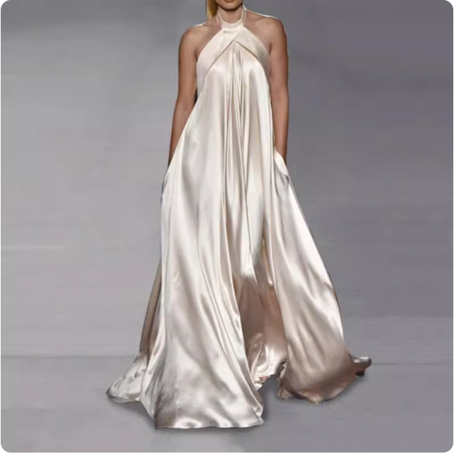 Robe longue en satin