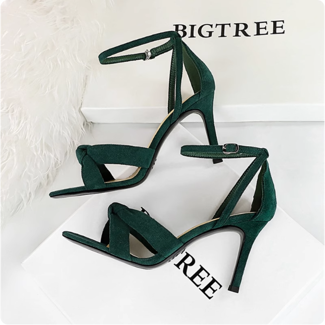 Sandales à talons verts