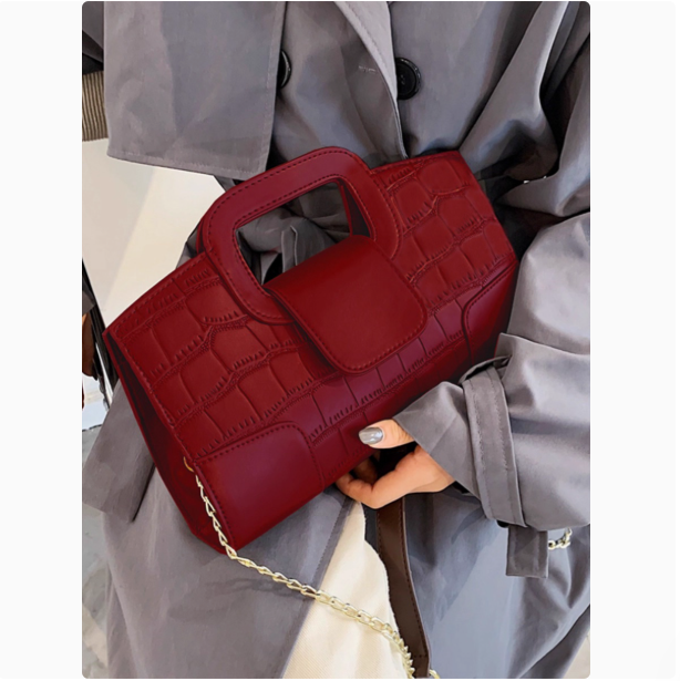 Sac à main en cuir rouge