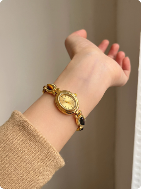 Montre-bracelet vintage dorée