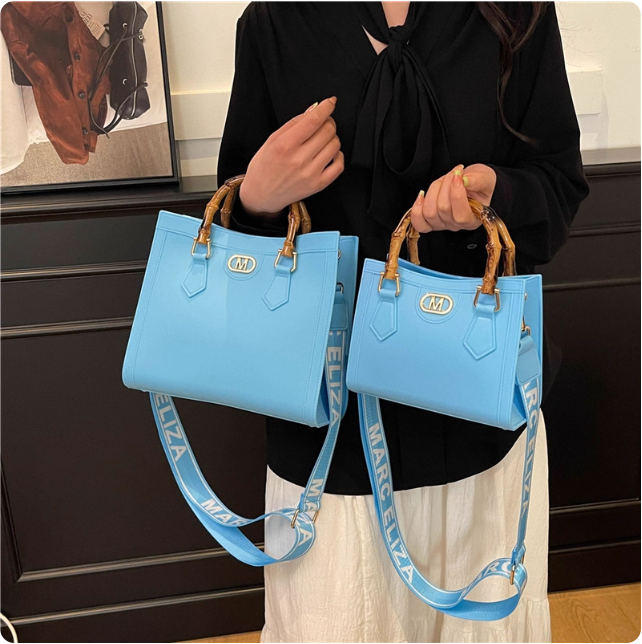 Sac à main noir élégant