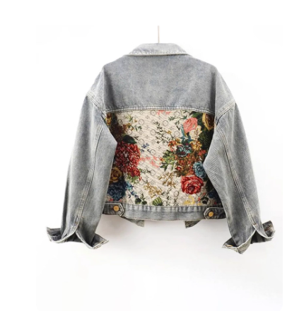 Veste en jean avec motifs floraux