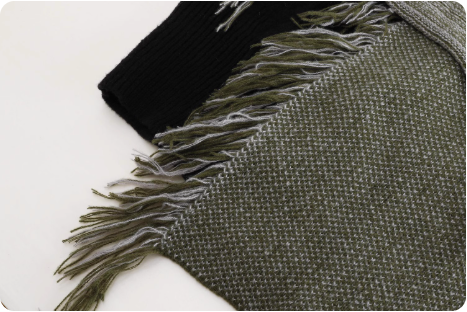Pull artistique noir et gris
